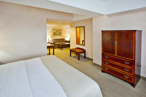 Holiday Inn Lafayette-City Centre (Massachusetts, Green Line, South Street), hotel