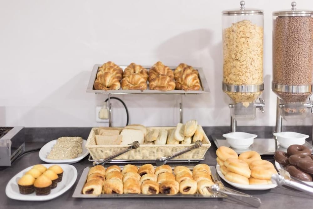 Фото Hotel Sercotel Familia Conde