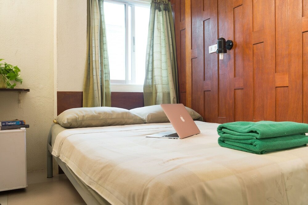 Фото New Road Guest House - Hostel