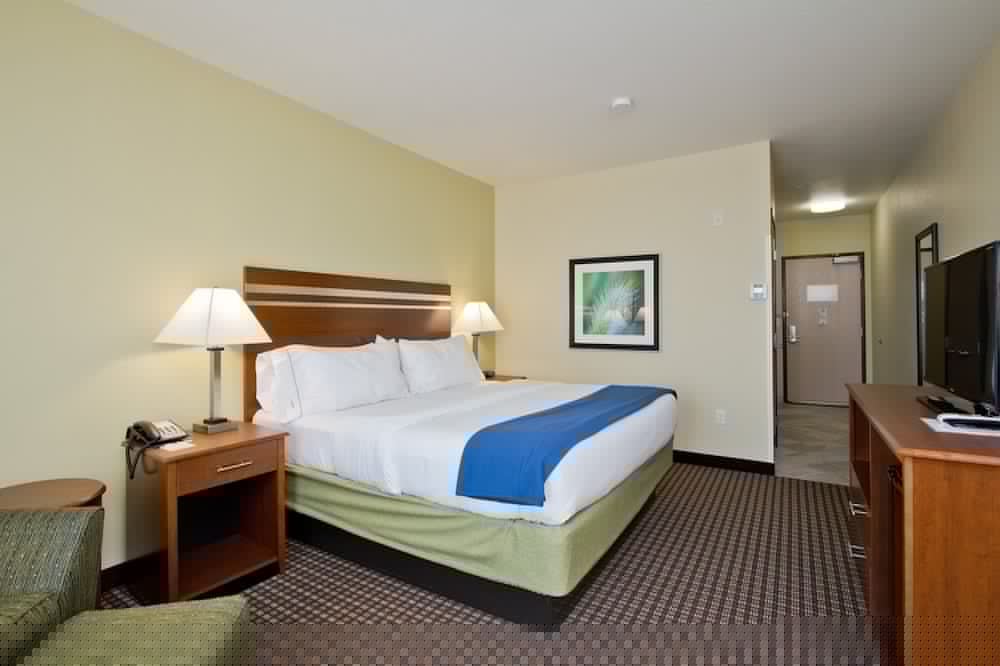 Фото Holiday Inn Express Hotel & Suites Denver East-Peoria Street, an Ihg Hotel