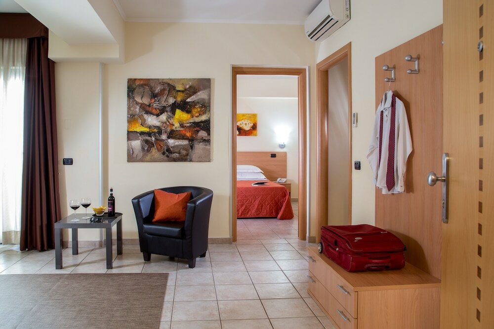 Фото Hotel Domidea