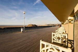 Гостиница Mercure Deauville Centre