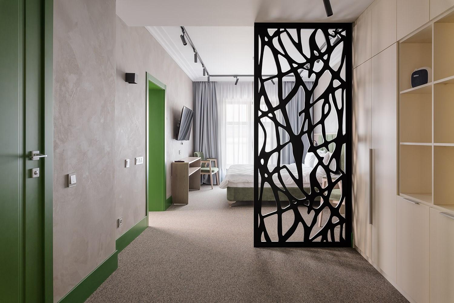 Фото Green Doors