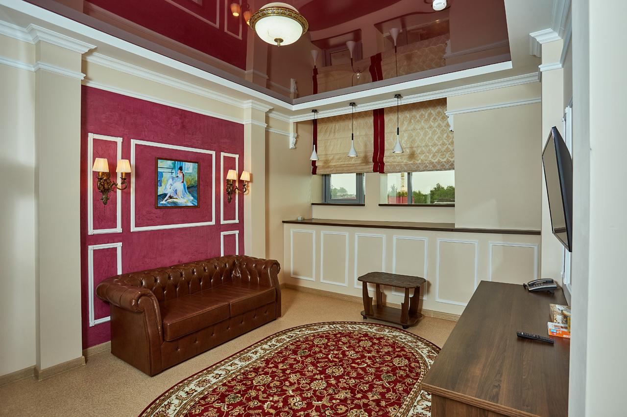 Фото Красная