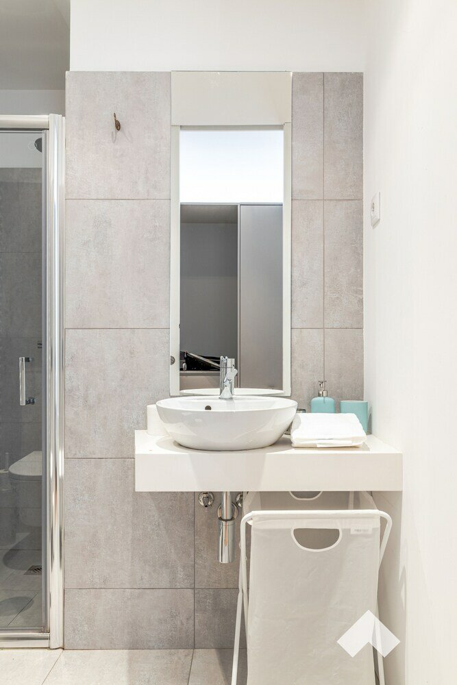 Фото Mitch1 · Spacious Duplex in Porto's Downtown A/c