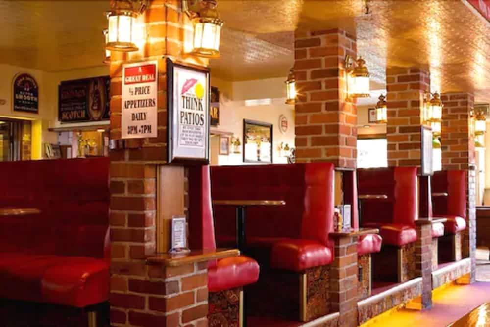 Фото Madison Manor Boutique Hotel