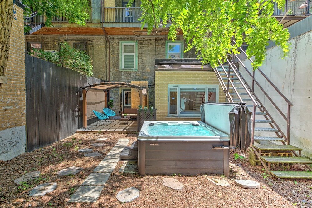 Фото Bakan- Quartier des Spectacles