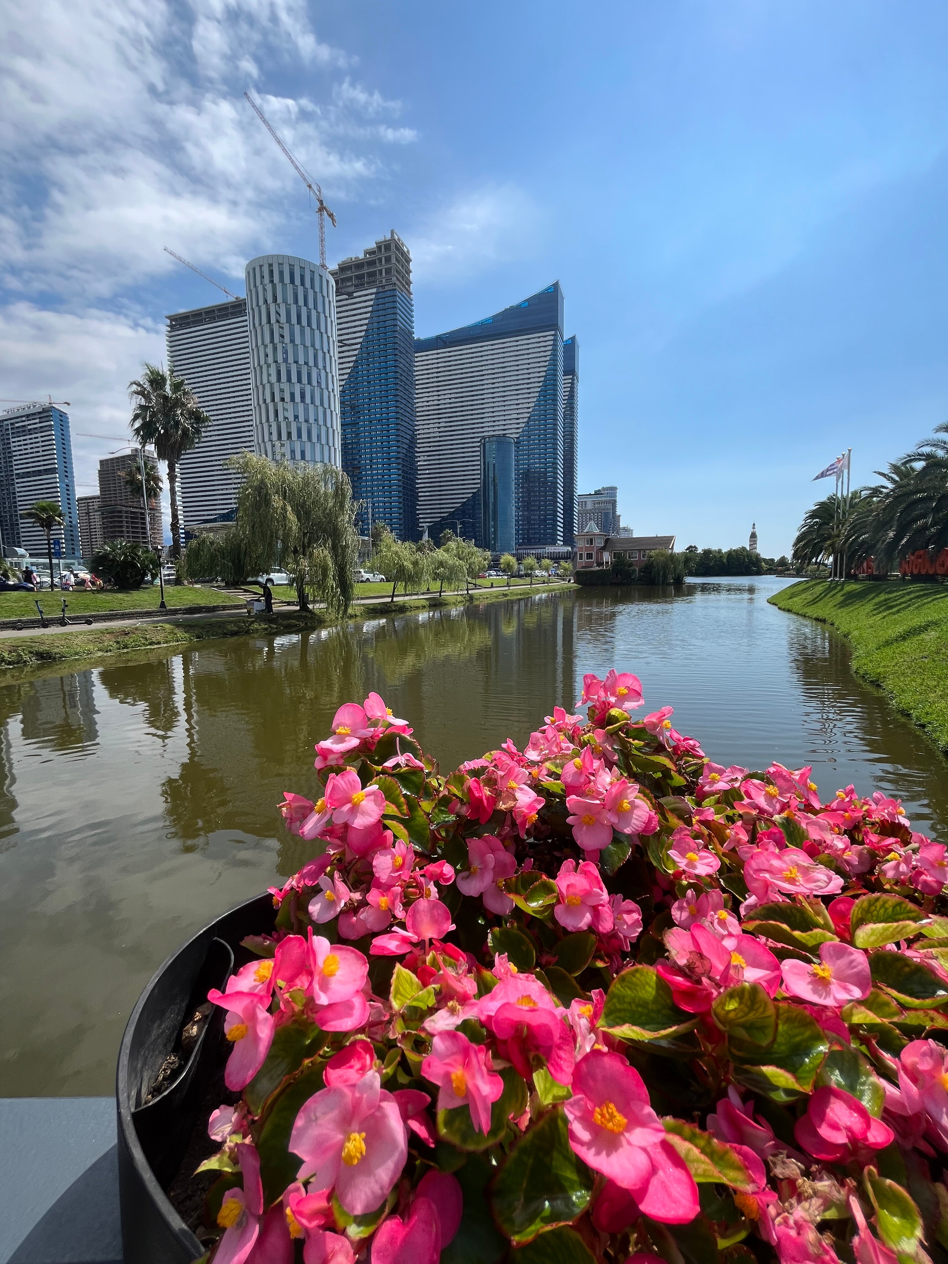 Фото Orbi City Hotel