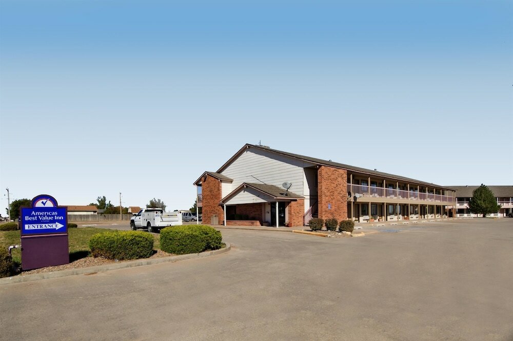 Фото Americas Best Value Inn Garden City