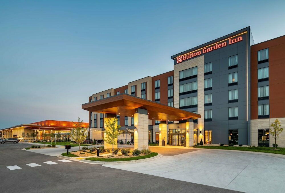 Hotel Hilton Garden Inn Milwaukee Brookfield Conference Center, Brookfield, photo