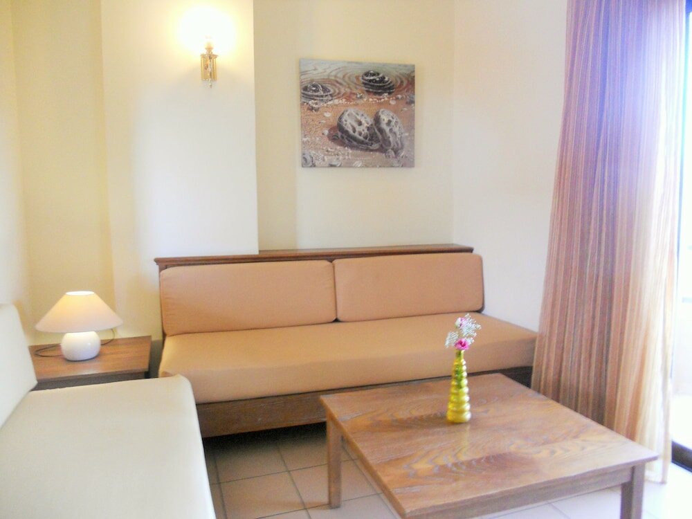 Фото Indigo Mare Hotel Apartments