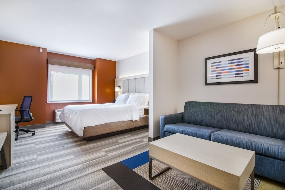 Фото Holiday Inn Express & Suites Langley