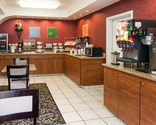 Гостиница Comfort Suites Texarkana Texas в Тексаркане