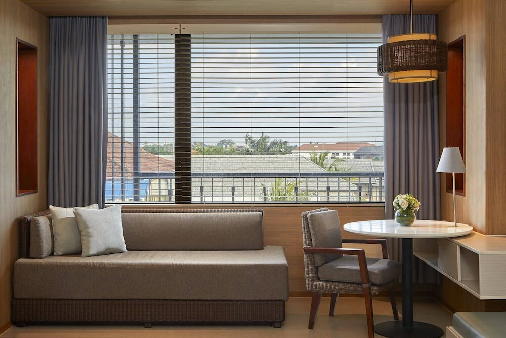 Фото Courtyard by Marriott Bali Seminyak Resort