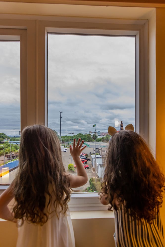 Фото Ibis Porto Alegre Assis Brasil