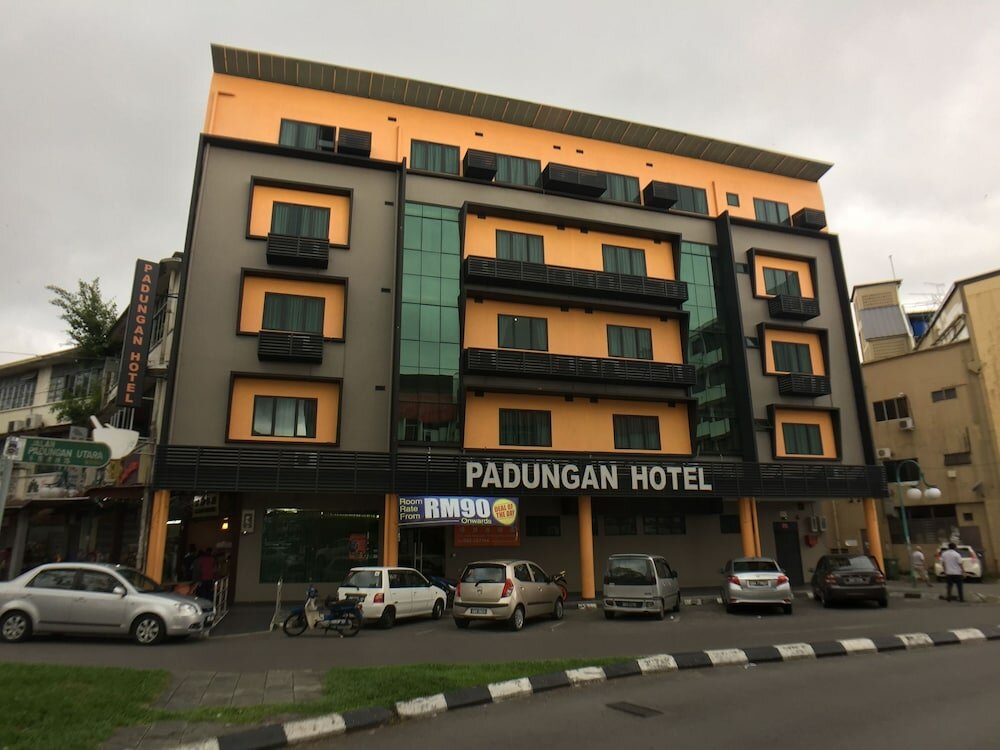 Фото Padungan Hotel