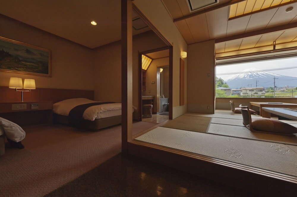 Фото Ooike Hotel