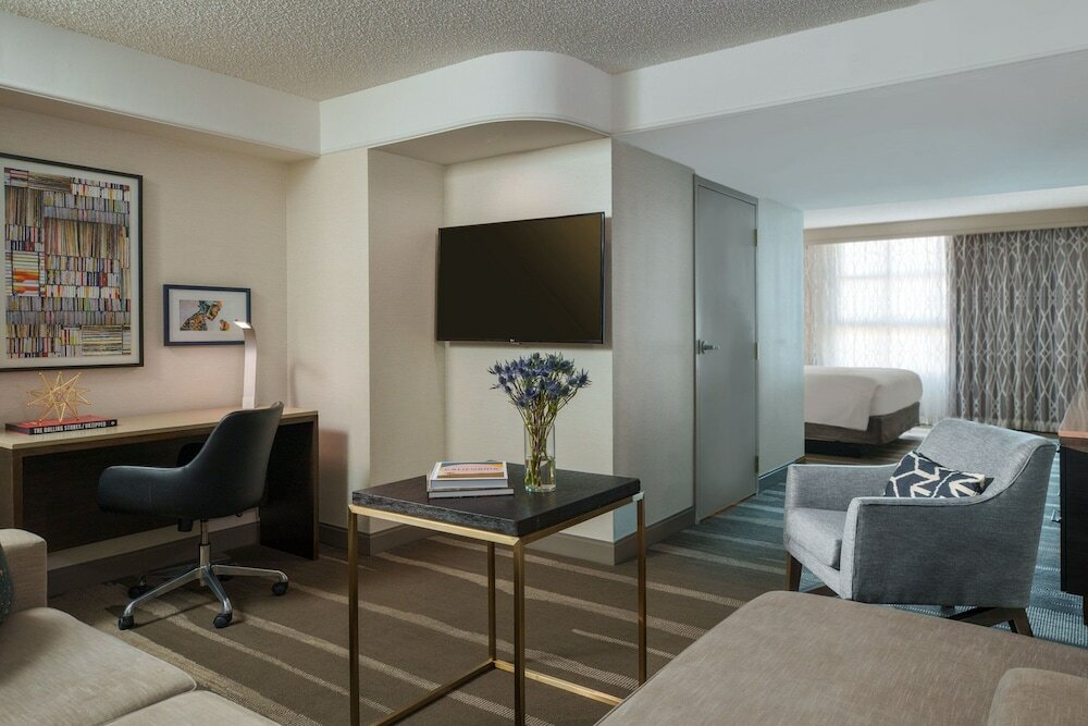 Фото Renaissance Los Angeles Airport Hotel