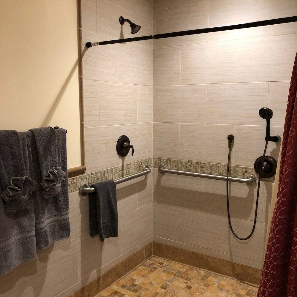 Фото Heartwood Mountain Sanctuary