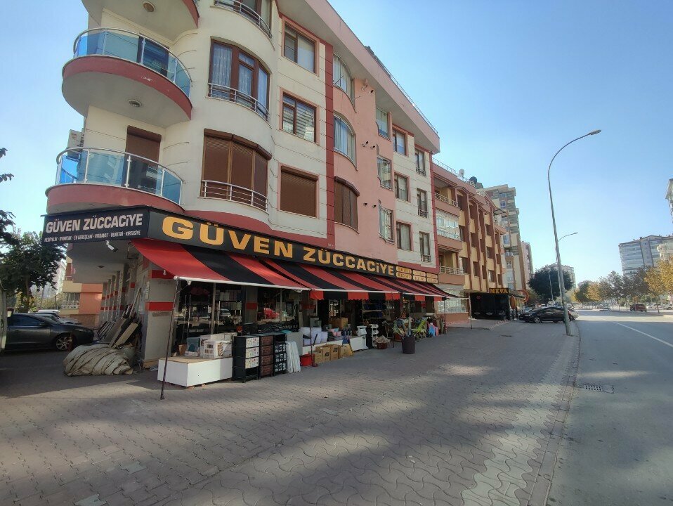 Tableware shop Trust, Konya, photo