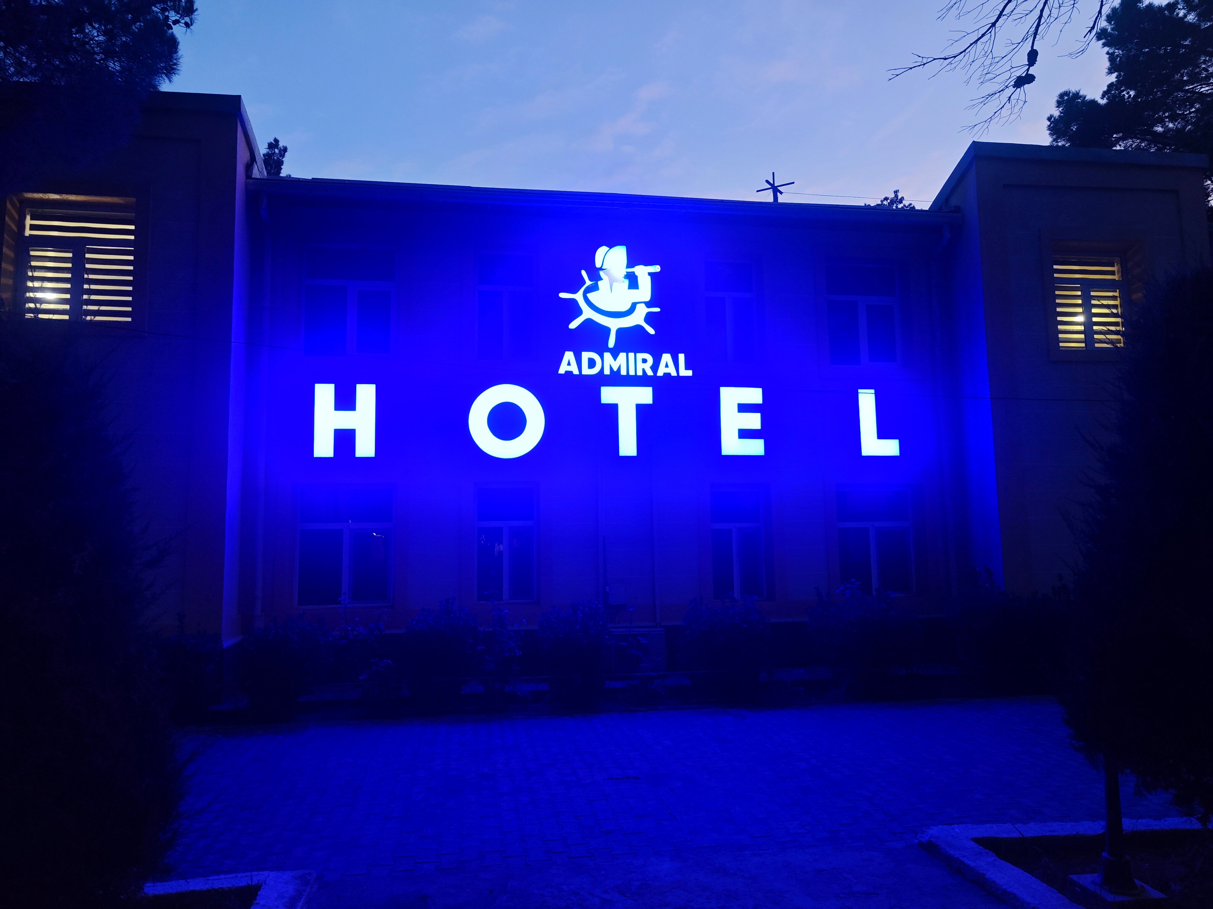 Фото отеля 1