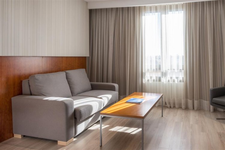 Фото Отель Catalonia Barcelona 505