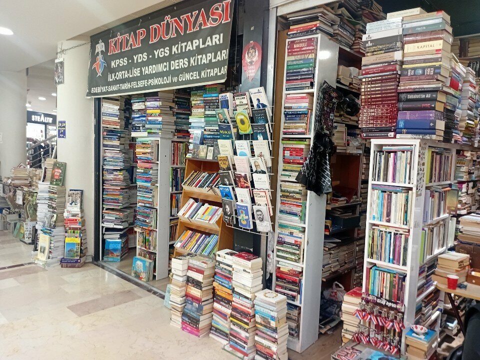 Bookstore Beşiktaş Kitap Dünyası, Istanbul, photo