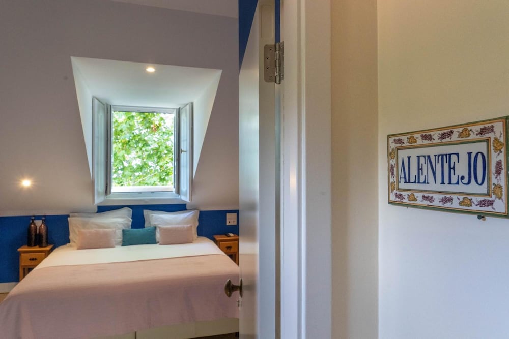 Фото Casa do Vinho Sintra Guest House