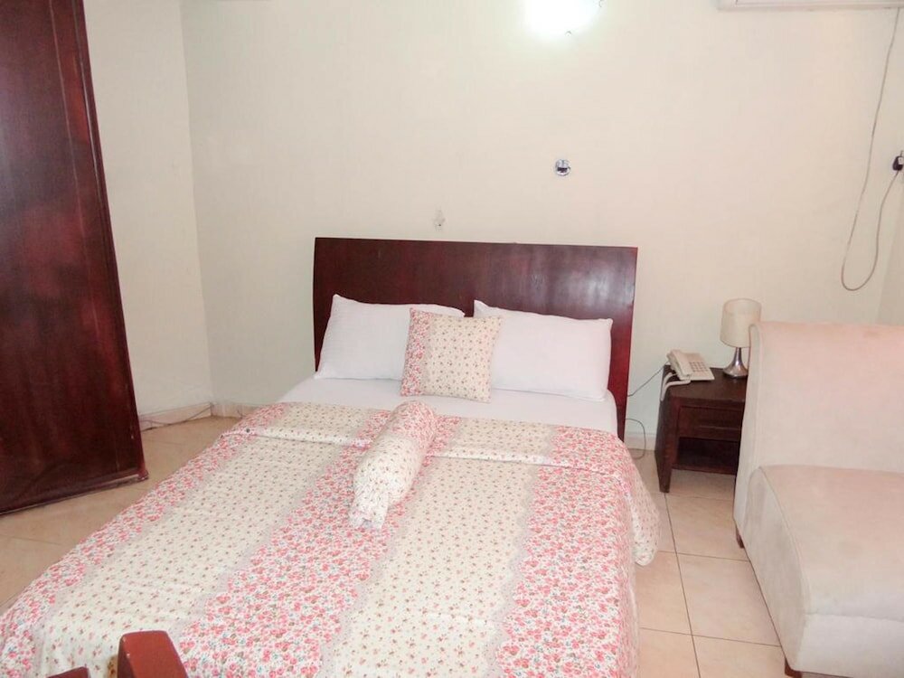 Фото Peerage Retreat and Resort