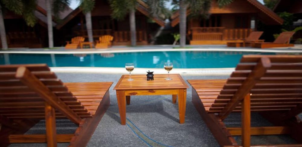 Фото Srisawat Resort