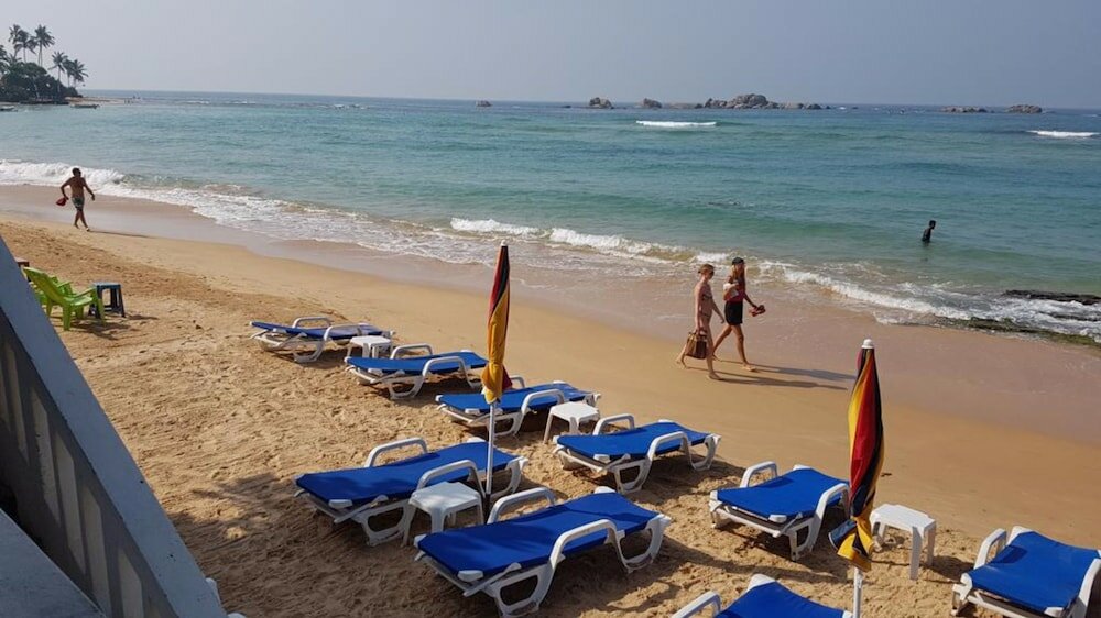 Фото Coral Seas Beach Hikkaduwa