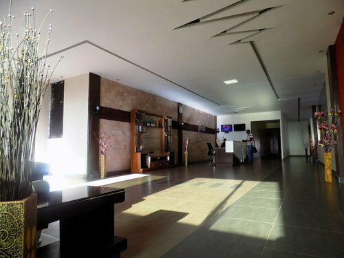 Гостиница Freedom City Hotel в Уганде