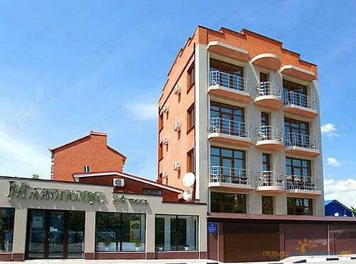 Внешний вид отеля Манополис в Геленджике, фото 4