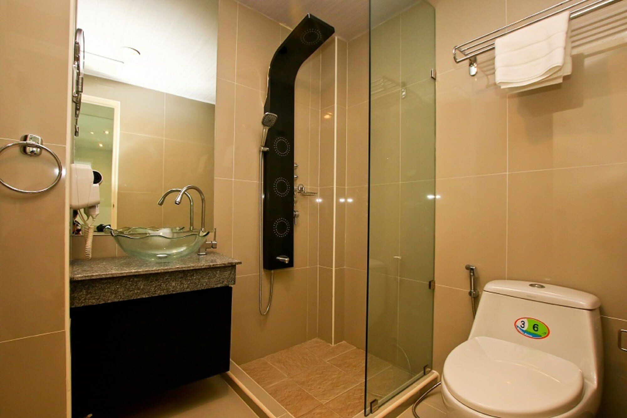 Фото Le Breeze Resort