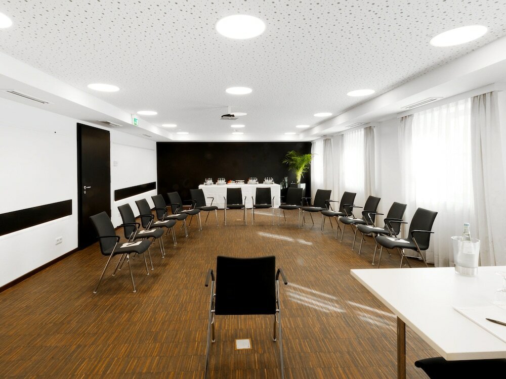 Фото Dormero Hotel Kelheim