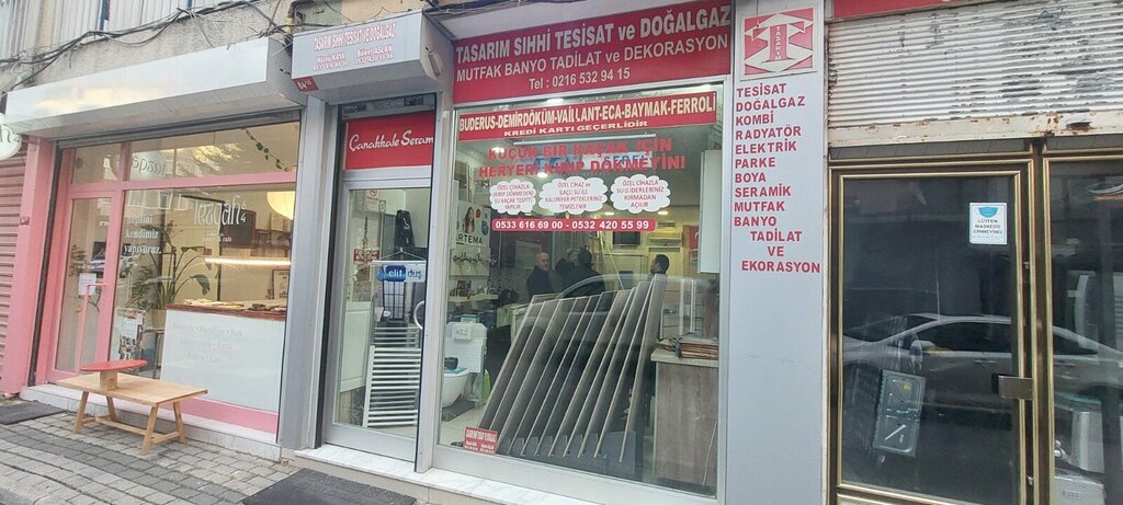 Hardware store Canakkale Ceramics, Istanbul, photo