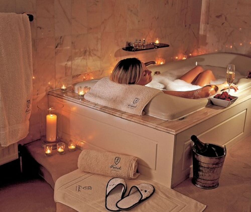 Фото Fredrick's Hotel Restaurant & SPA