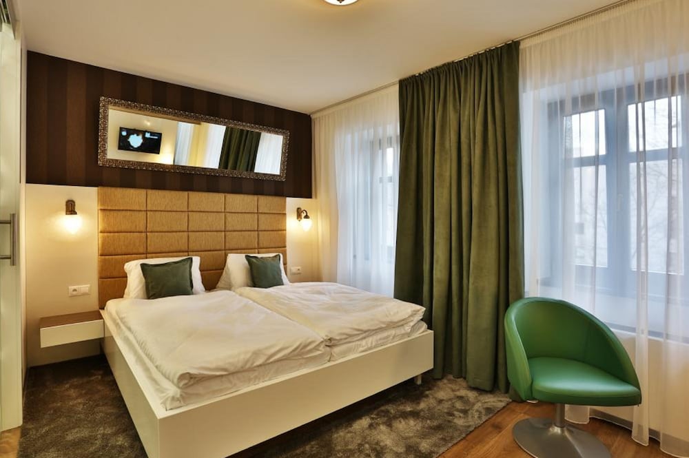 Фото VIP Apartments