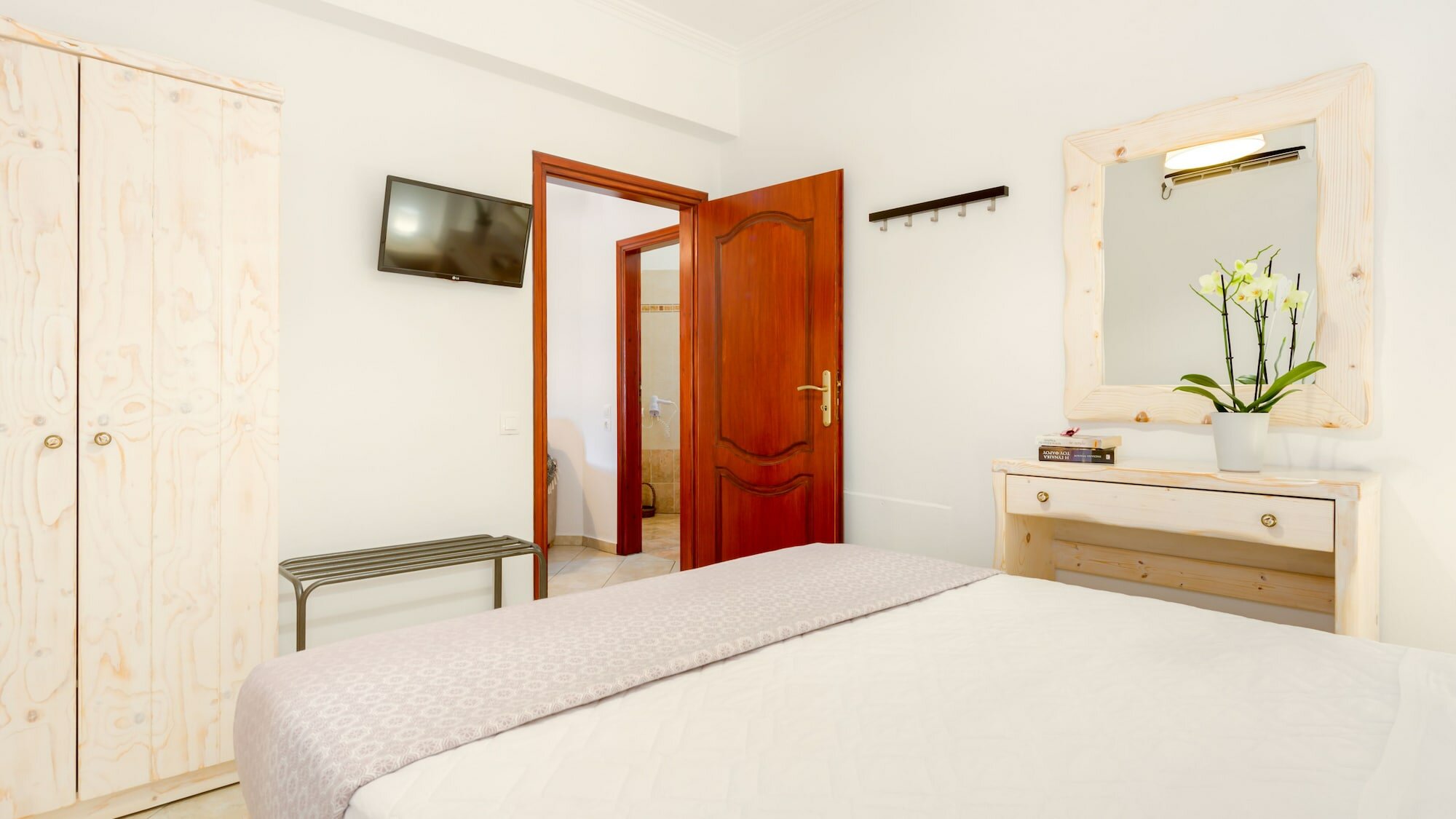 Фото Akrotiri Apartments