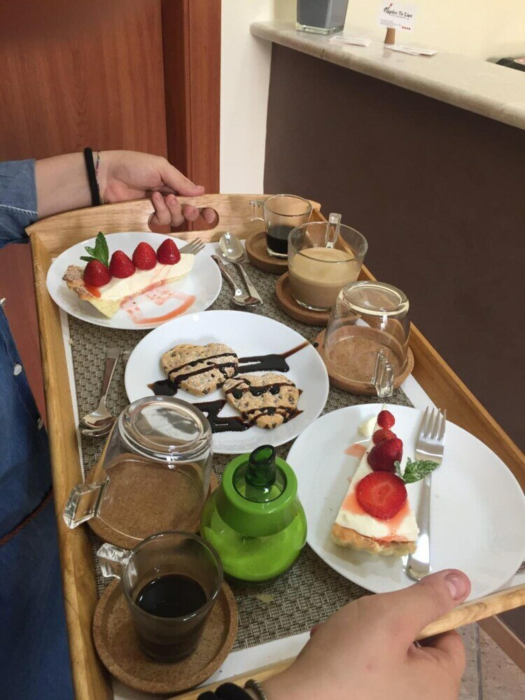 Фото Naples to live