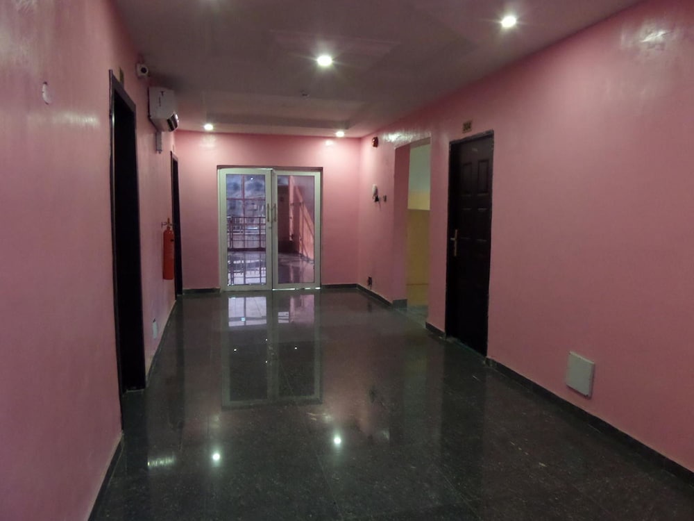 Фото X Garden Hotel & Suites