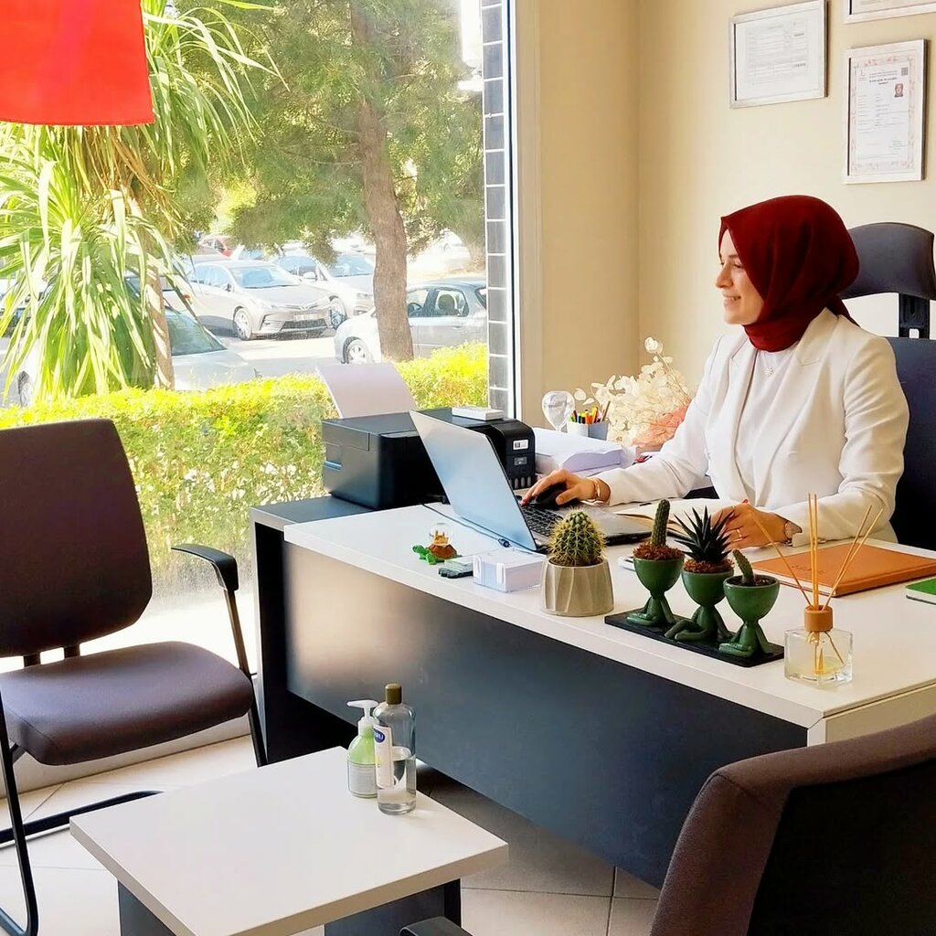 Private practice doctors Dietitian Ayse Gunes, Izmir, photo