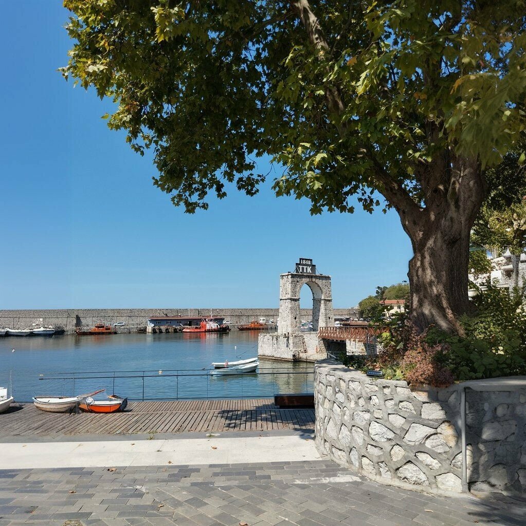 Landmark, attraction Charge Rapid Pier, Zonguldak, photo