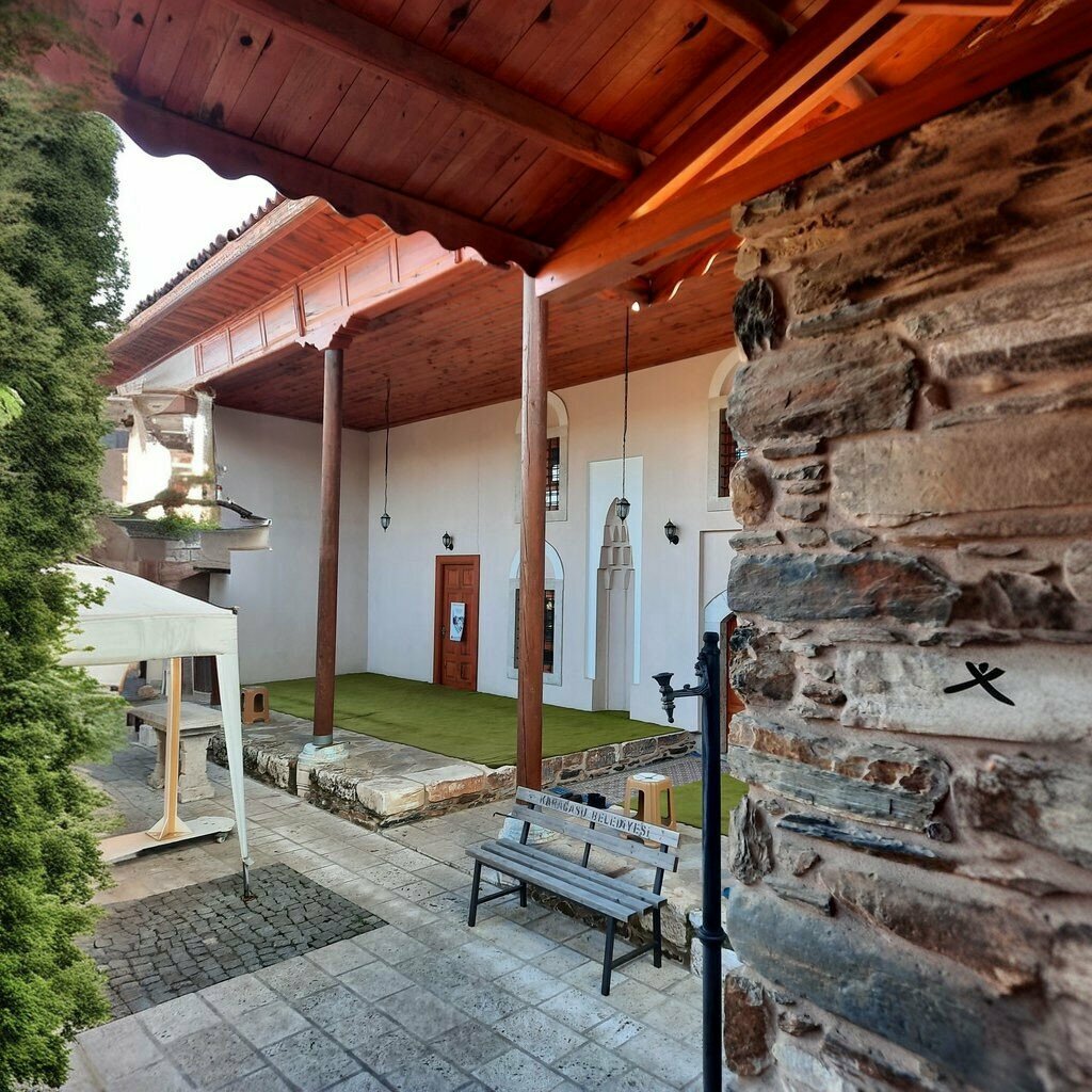 Mosque Cumaonu Mosque, Karacasu, photo