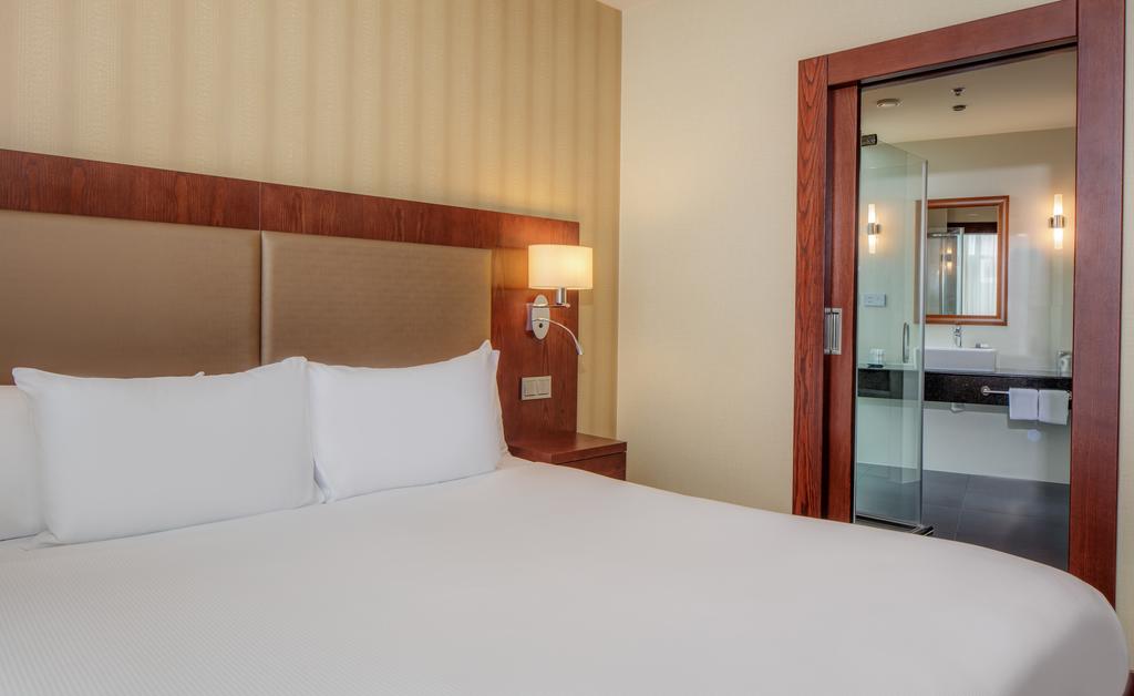 Фото DoubleTree by Hilton Bratislava