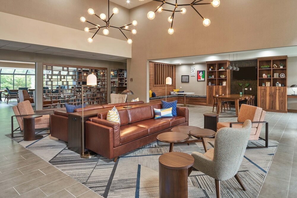 Фото Four Points by Sheraton Chicago Schaumburg