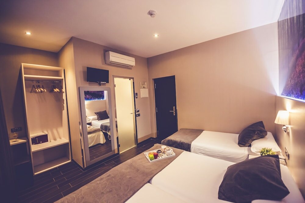 Фото Hostal Prado