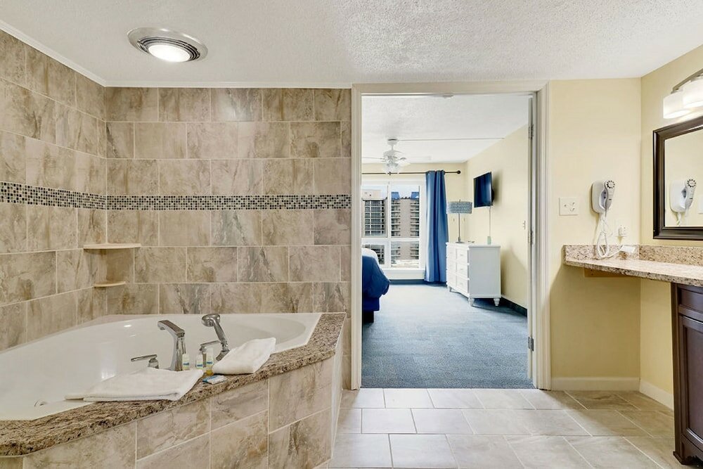 Фото North Shore Oceanfront Resort Hotel