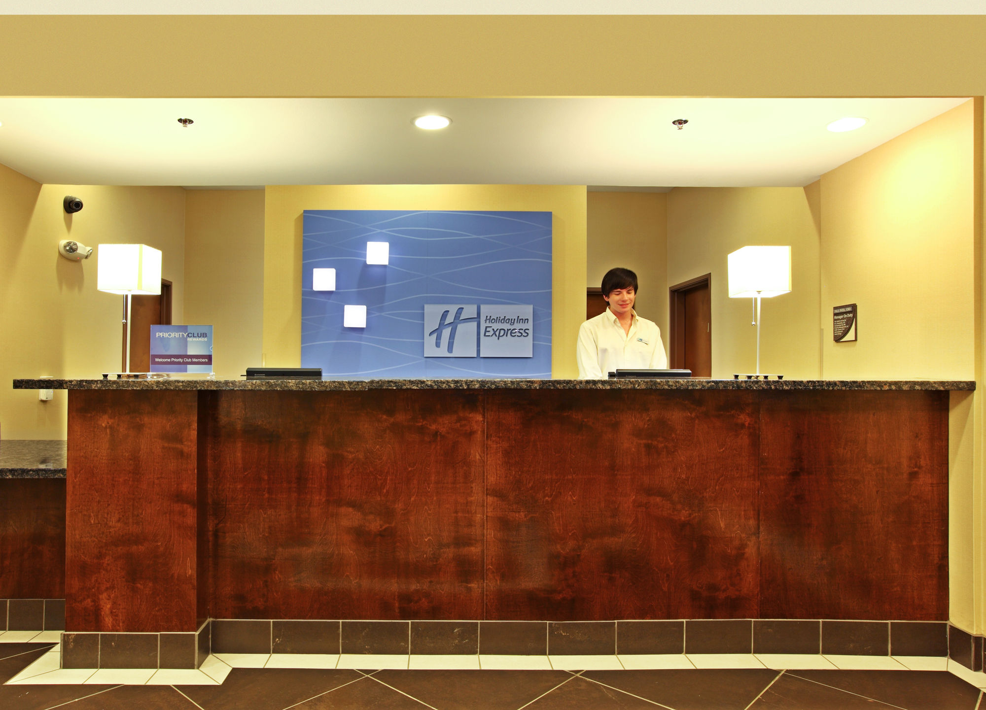 Фото Holiday Inn Express & Suites Carthage