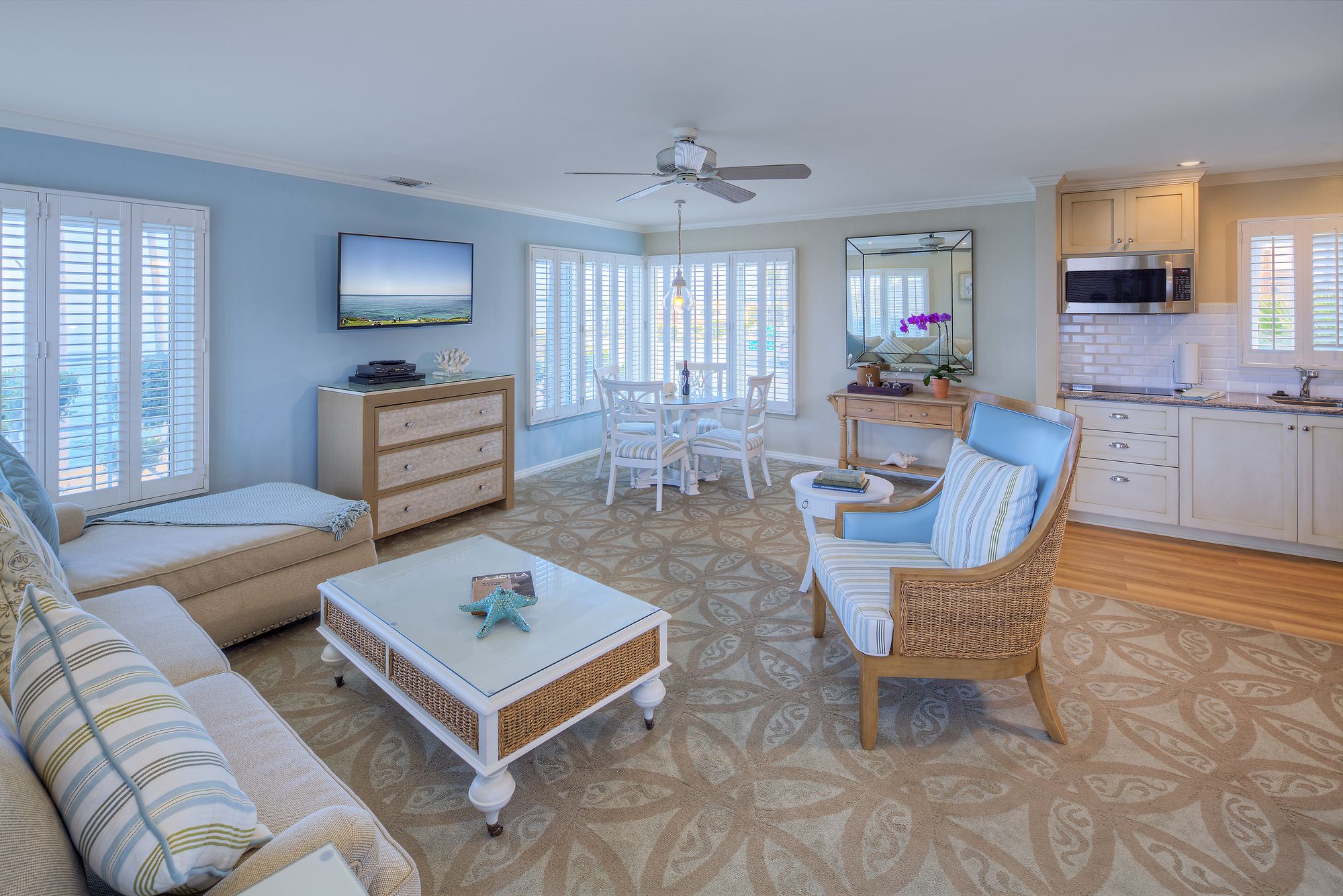 Фото Scripps Inn La Jolla Cove